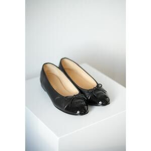 Chanel Black Lambskin Ballet Flats (Size 37.5)